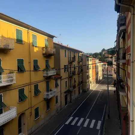 Zenzone House 公寓 *